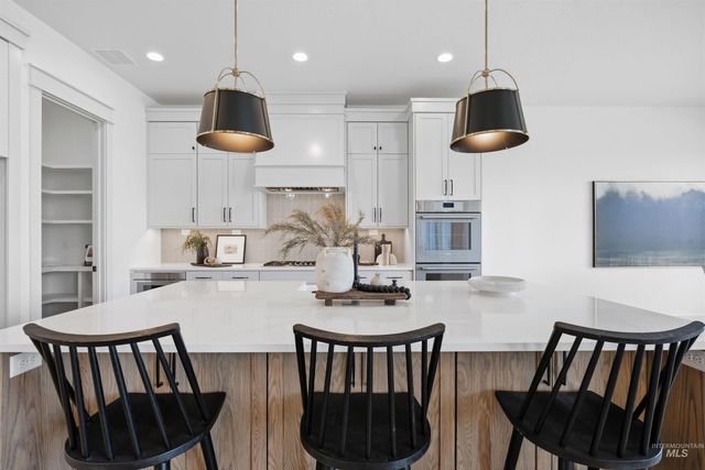 1910 E Adler Hof St, Meridian, ID 83642