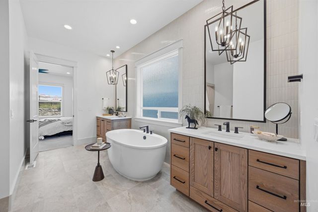 1910 E Adler Hof St, Meridian, ID 83642