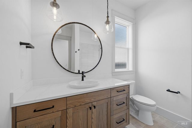 1910 E Adler Hof St, Meridian, ID 83642