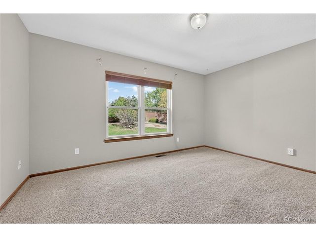 9823 Pebble Beach Ln, Lone Tree, CO 80124