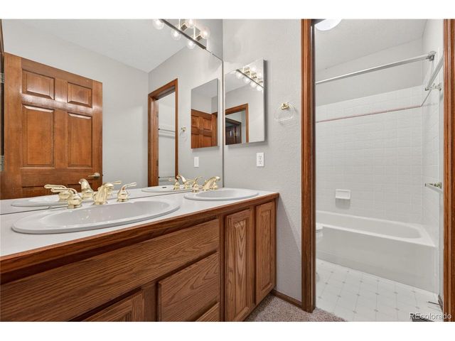9823 Pebble Beach Ln, Lone Tree, CO 80124