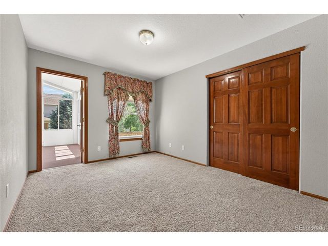 9823 Pebble Beach Ln, Lone Tree, CO 80124