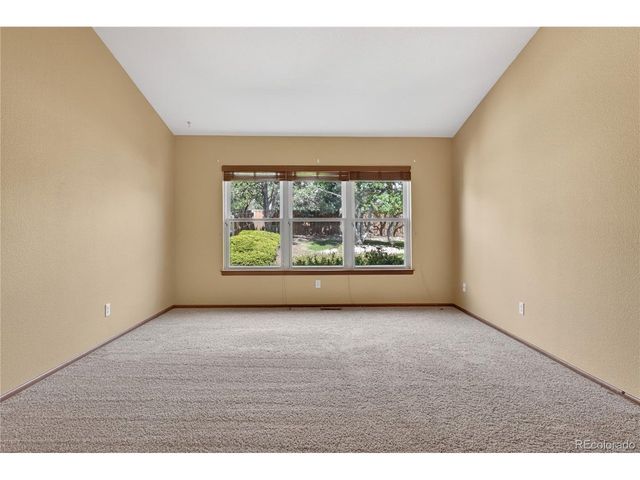 9823 Pebble Beach Ln, Lone Tree, CO 80124