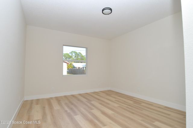 1043 Walden Boulevard SE, Palm Bay, FL 32909