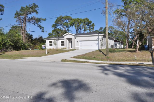1043 Walden Boulevard SE, Palm Bay, FL 32909