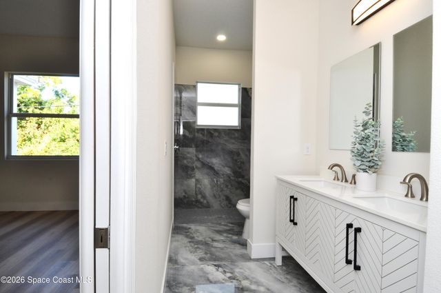 1043 Walden Boulevard SE, Palm Bay, FL 32909