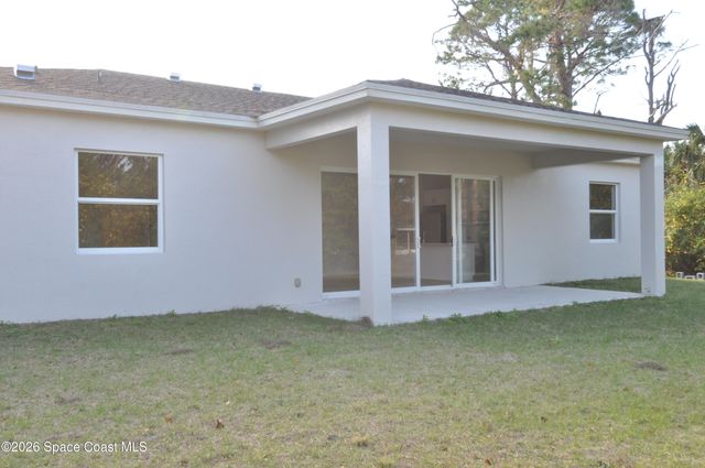1043 Walden Boulevard SE, Palm Bay, FL 32909