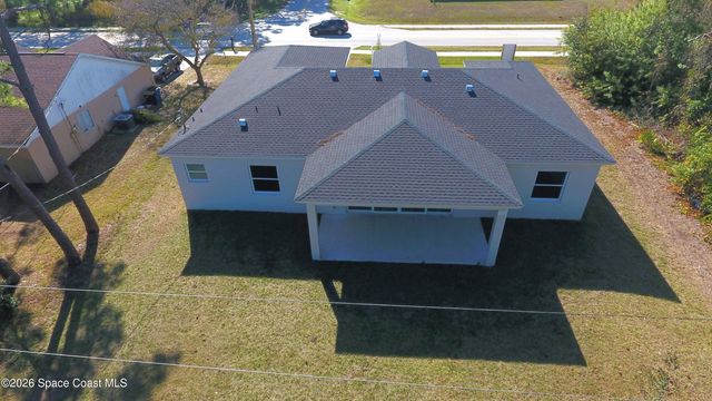 1043 Walden Boulevard SE, Palm Bay, FL 32909