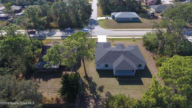 1043 Walden Boulevard SE, Palm Bay, FL 32909