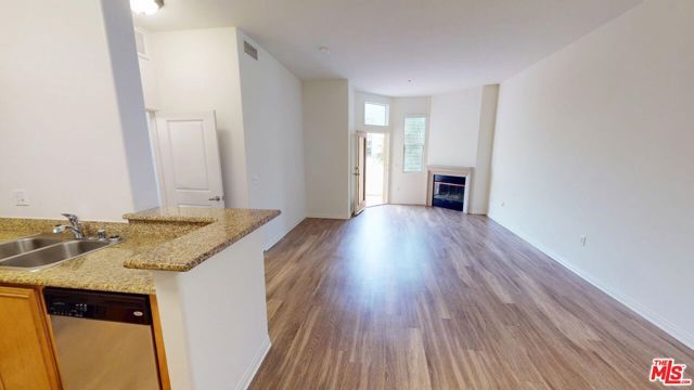 1041 E Glendon Avenue 5171, Los Angeles, CA 90024