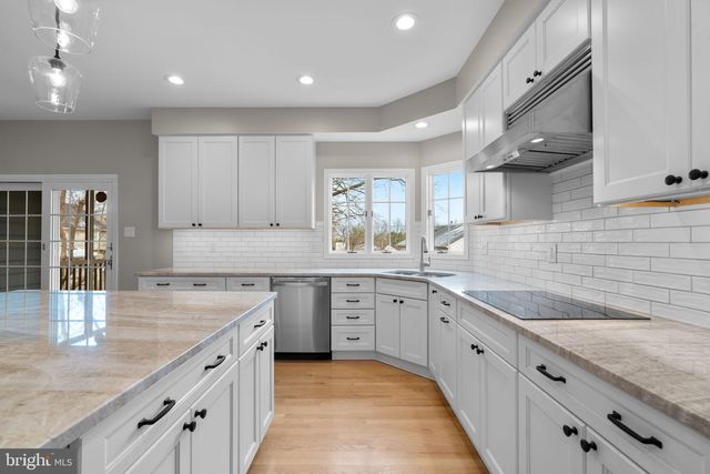 7070 GARDEN WALK, Columbia, MD 21044