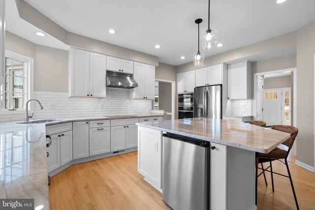 7070 GARDEN WALK, Columbia, MD 21044