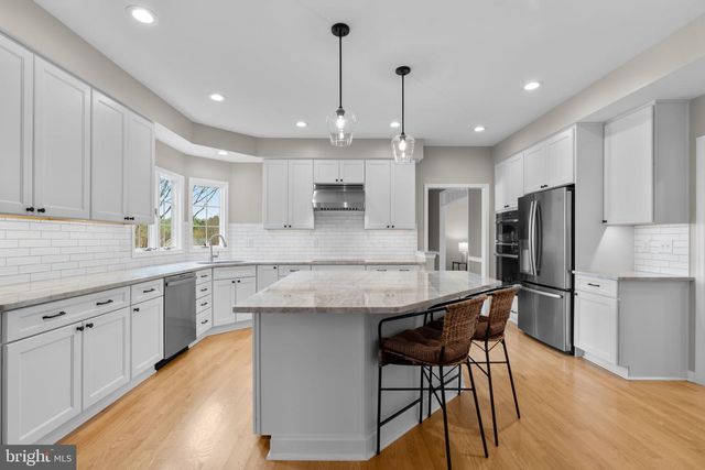 7070 GARDEN WALK, Columbia, MD 21044