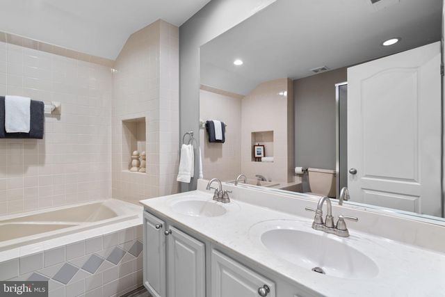 7070 GARDEN WALK, Columbia, MD 21044