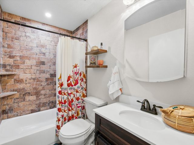 1400 Bennett Drive, Arlington, TX 76013