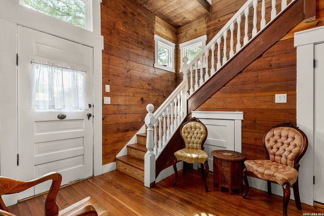 400 N Bowie, Seguin, TX 78155