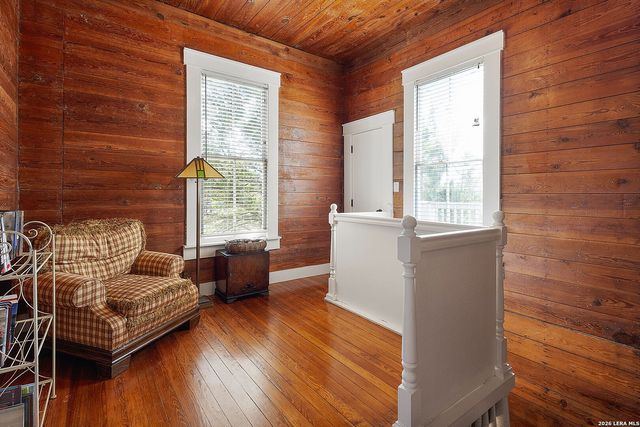 400 N Bowie, Seguin, TX 78155