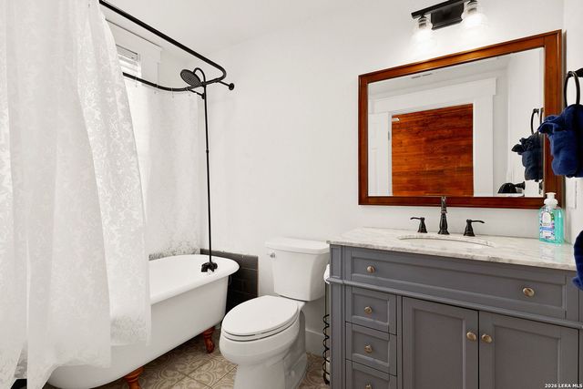 400 N Bowie, Seguin, TX 78155