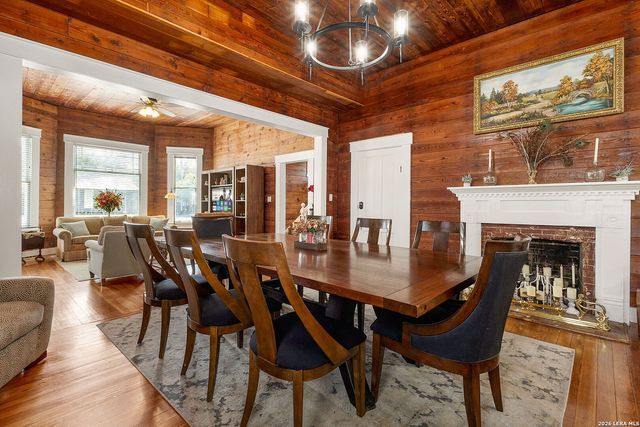 400 N Bowie, Seguin, TX 78155