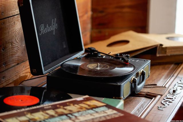 400 N Bowie, Seguin, TX 78155