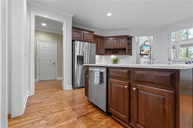 3010 Village Green Circle, Roswell, GA 30075