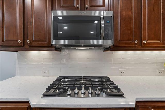 3010 Village Green Circle, Roswell, GA 30075