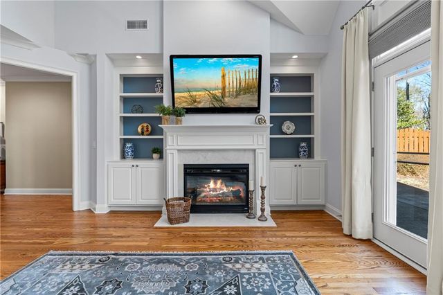 3010 Village Green Circle, Roswell, GA 30075