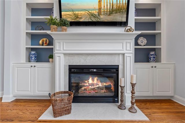 3010 Village Green Circle, Roswell, GA 30075