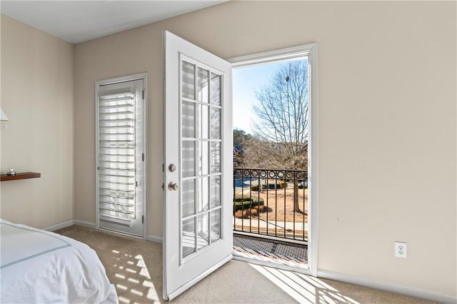 3010 Village Green Circle, Roswell, GA 30075