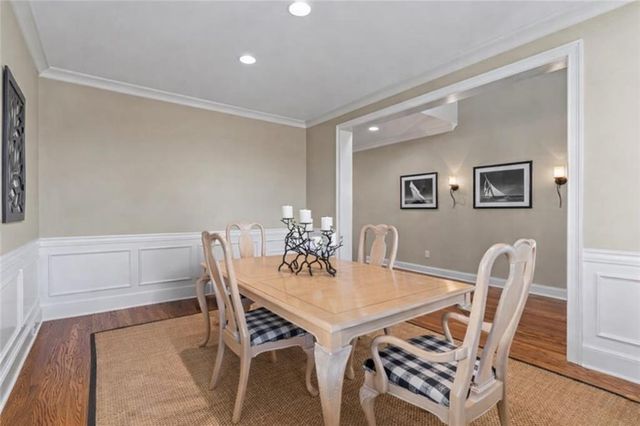 3010 Village Green Circle, Roswell, GA 30075