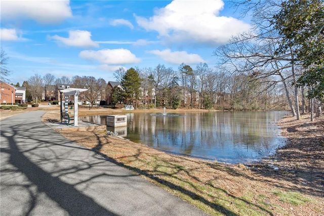 3010 Village Green Circle, Roswell, GA 30075