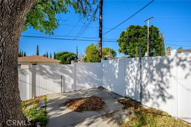 10230 Silverton 1, Tujunga (los Angeles), CA 91042