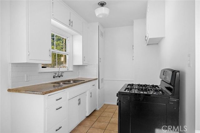 10230 Silverton 1, Tujunga (los Angeles), CA 91042