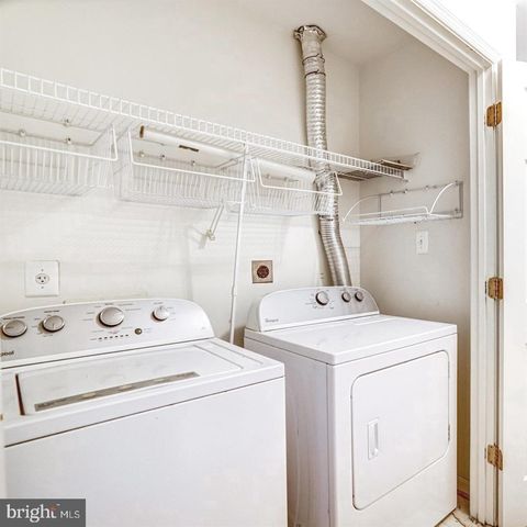 8408 JOVIN CIR, Springfield, VA 22153