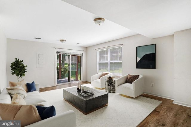 8408 JOVIN CIR, Springfield, VA 22153