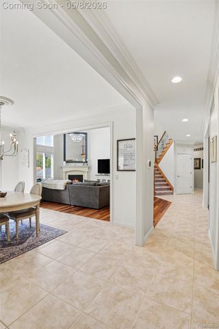 6086 Admiral Court, Washington Township, MI 48094
