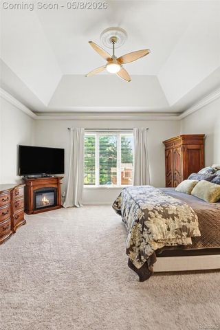 6086 Admiral Court, Washington Township, MI 48094