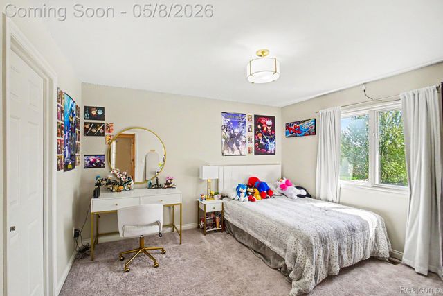 6086 Admiral Court, Washington Township, MI 48094