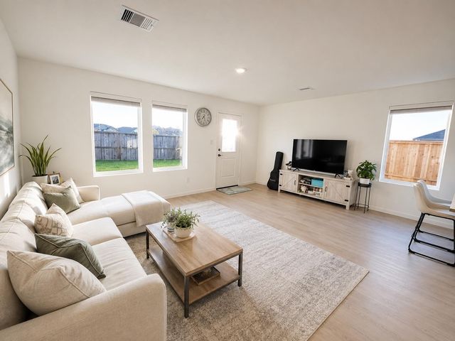 2302 Still Bend Ln, League City, TX 77573