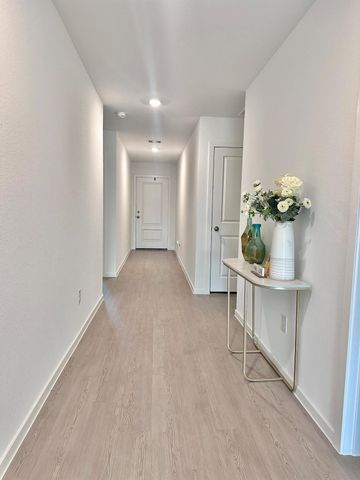 2302 Still Bend Ln, League City, TX 77573