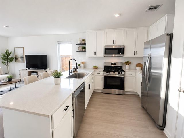 2302 Still Bend Ln, League City, TX 77573