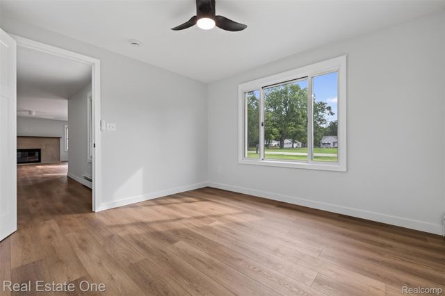 25275 Ravine Street, Southfield, MI 48033