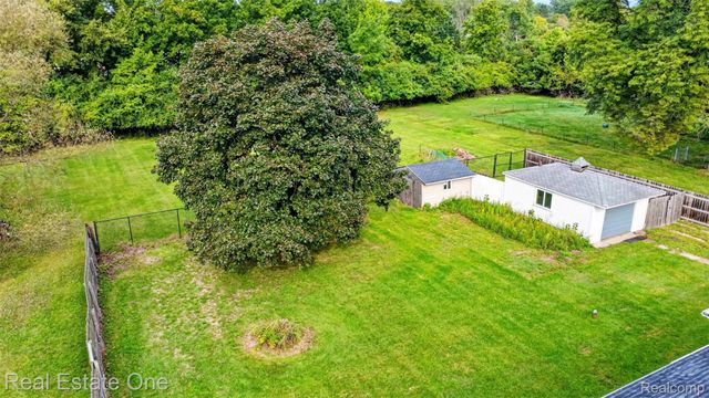 25275 Ravine Street, Southfield, MI 48033