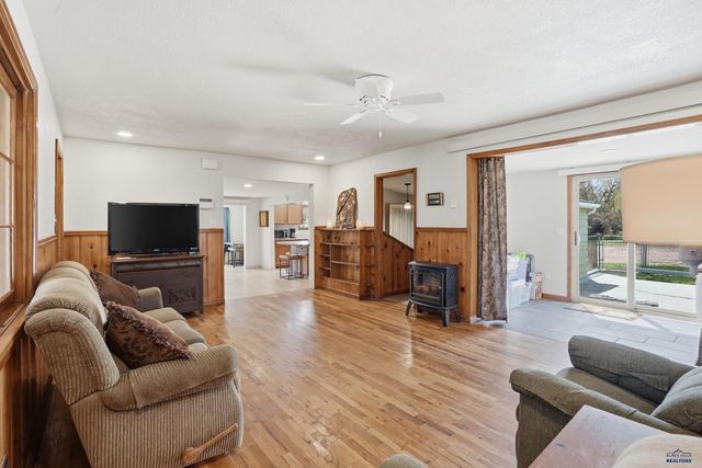 1709 S 3RD ST, Sturgis, SD 57785