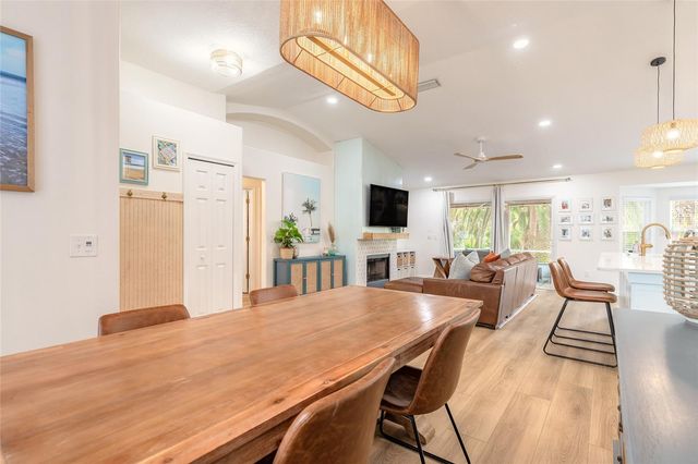 983 COUNTRYSIDE WEST BOULEVARD, Port Orange, FL 32127