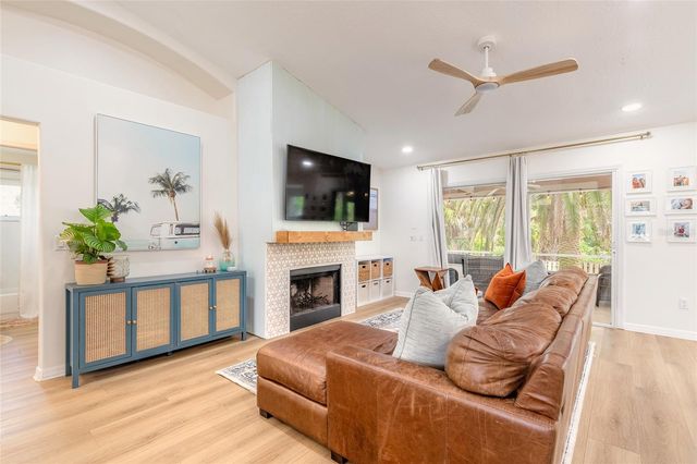 983 COUNTRYSIDE WEST BOULEVARD, Port Orange, FL 32127