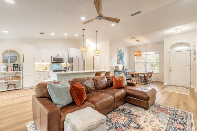 983 COUNTRYSIDE WEST BOULEVARD, Port Orange, FL 32127