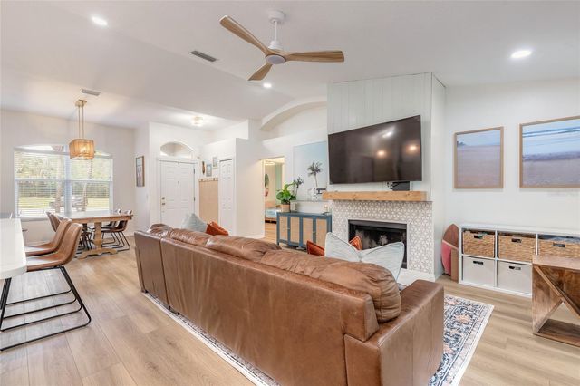 983 COUNTRYSIDE WEST BOULEVARD, Port Orange, FL 32127