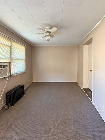 7637 S Eberhart Avenue, Chicago, IL 60619