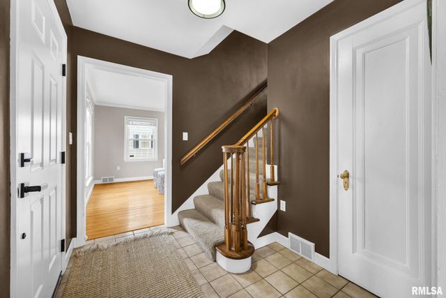 228 N KICKAPOO Terrace, Peoria, IL 61604